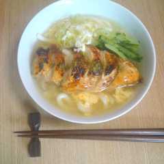 รูปของ 胃にも優しい｢鶏だし煮込みうどん｣