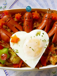 ウイニー星なかよしソーセー人のやきそば弁-レシピのメイン写真