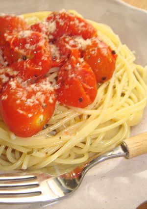 焼きプチトマトのごろりんパスタ-レシピのメイン写真