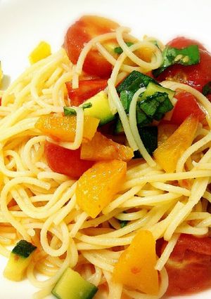 夏野菜のカラフル冷製パスタ-レシピのメイン写真