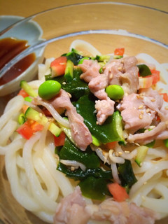 鶏せせりと夏野菜の冷やしうどん-レシピのメイン写真