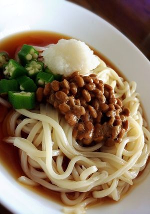 夏のランチにも！ねばねば冷やしうどん-レシピのメイン写真