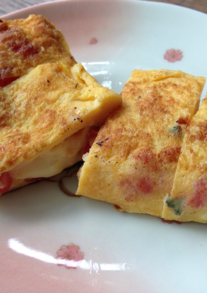 塩トマトでイタリアン風卵焼き♡-レシピのメイン写真