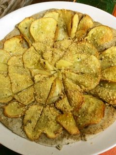 ヘンプde ローズマリーポテトピザ-レシピのメイン写真