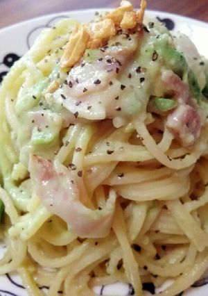 アボカドとベーコンの濃厚クリームパスタ♪-レシピのメイン写真