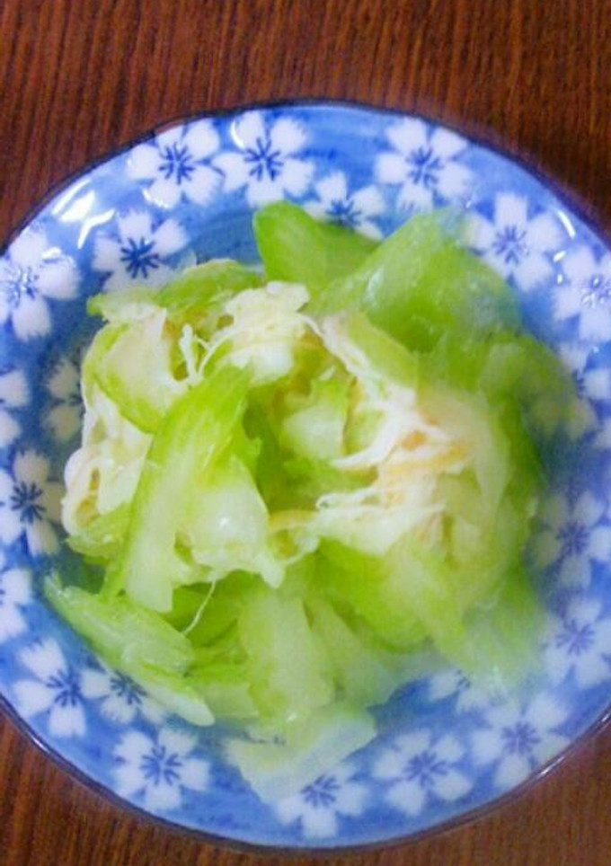 セロリとソフトさきいかの浅漬け♪-レシピのメイン写真
