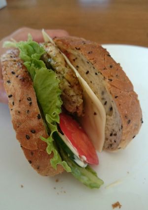 お家でオシャレなバジルチキンサンド-レシピのメイン写真