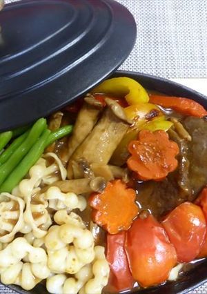 ストウブでとろとろビーフシチュー-レシピのメイン写真