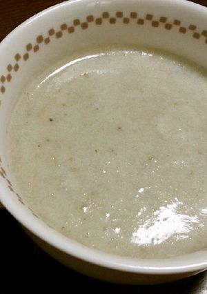 アーモンドミルクで作るゴマごぼうのスープ-レシピのメイン写真