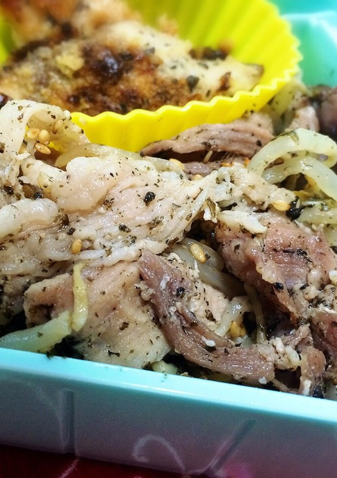 もやしと豚肉のゆかり炒め-レシピのメイン写真