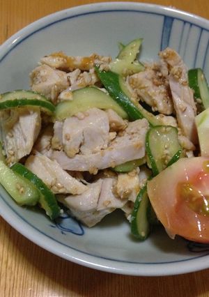 鶏胸肉と胡瓜の梅肉和え-レシピのメイン写真