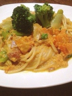 黄色いクリームパスタ-レシピのメイン写真