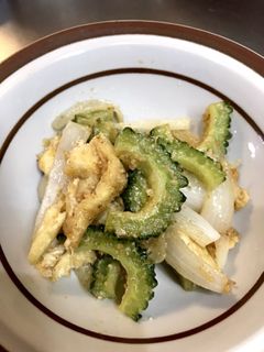 苦くない♪ゴーヤと油揚げの甘味噌炒め-レシピのメイン写真