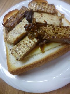 すき焼リメイク・焼き豆腐のチーズトースト-レシピのメイン写真