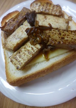 すき焼リメイク・焼き豆腐のチーズトースト-レシピのメイン写真