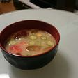 ぱぱっと冷や味噌汁(トマトとオクラ)