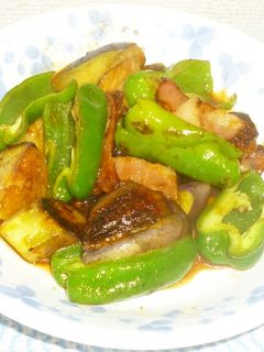 パハのナスとピーマンの焼き肉たれ炒め-レシピのメイン写真