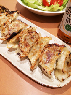 親子で包もう!ジューシー餃子-レシピのメイン写真