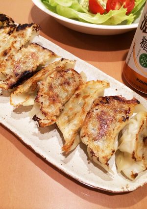 親子で包もう！ジューシー餃子-レシピのメイン写真