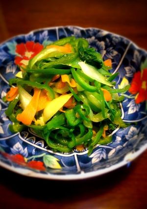 レンジで簡単 ピーマンとにんじんのお浸し-レシピのメイン写真