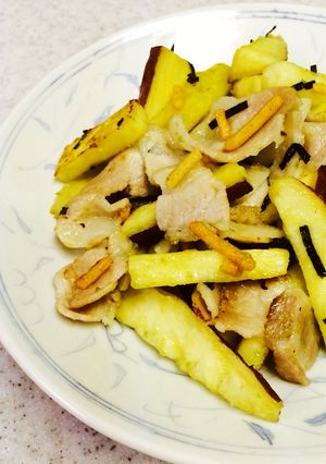 簡単〜薩摩芋・ベーコンのお茶漬けの素炒め-レシピのメイン写真