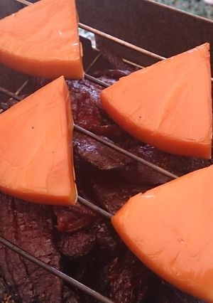 キャンプでスモークチーズ-レシピのメイン写真