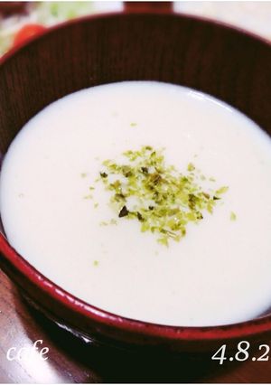夏の冷たいじゃがいもスープ ビシソワーズ-レシピのメイン写真