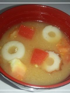 ちくわとトマトの味噌汁**だし入り~-レシピのメイン写真