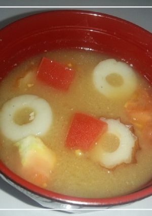 ちくわとトマトの味噌汁**だし入り~-レシピのメイン写真