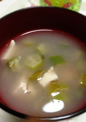オクラと梅と豆腐のヘルシースープ-レシピのメイン写真