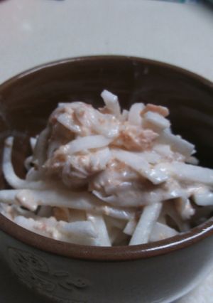 材料3つ♪調味料3つ♪梅味の大根サラダ-レシピのメイン写真