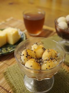 白玉だんご☆黒胡麻きなこ黒蜜かけ-レシピのメイン写真