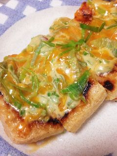 手抜きおつまみ油揚げのネギ味噌チーズ焼き-レシピのメイン写真