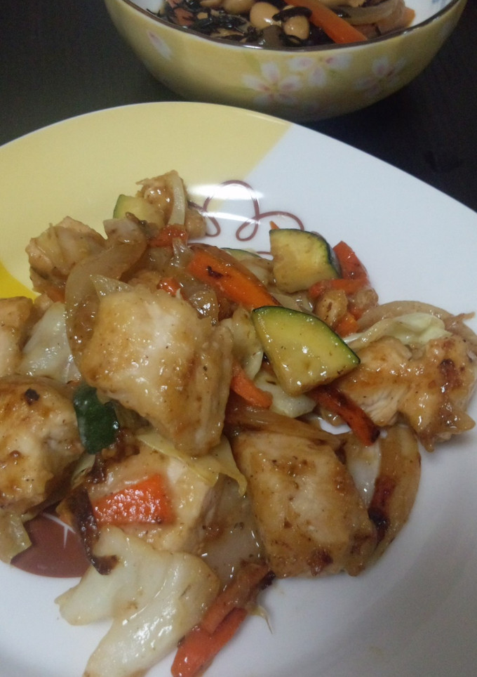 ☆簡単♪野菜と鶏肉のオイマヨ炒め☆-レシピのメイン写真
