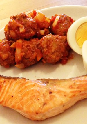 フィンランドより、焼き鮭とミートボール-レシピのメイン写真