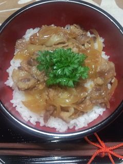 簡単♪材料少なく♪美味しい豚丼♪-レシピのメイン写真