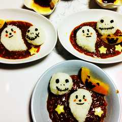 รูปของ ハロウィン オバケのミッキーカレー