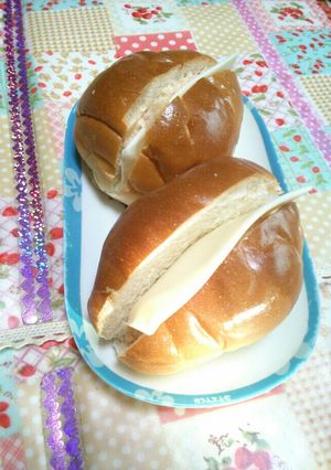 チーズツナマヨロールパンサンド-レシピのメイン写真