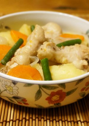 手羽元とじゃが芋の塩肉じゃが-レシピのメイン写真