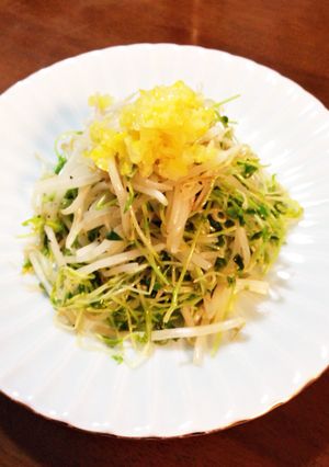 豆苗ともやしのごま油炒め刻み塩レモンのせ-レシピのメイン写真