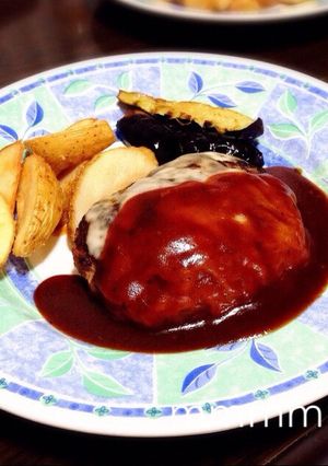 ハンバーグ-レシピのメイン写真