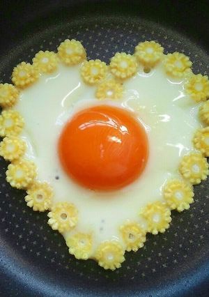 可愛い目玉焼き☆ヤングコーンでハート-レシピのメイン写真