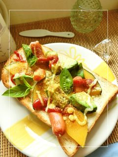 ウイニー×南瓜×アボカドのトースト-レシピのメイン写真