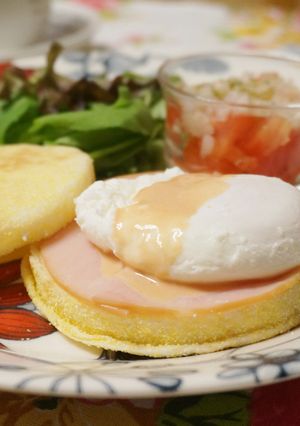 ポーチドエッグとハムのサンドイッチ-レシピのメイン写真
