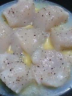 簡単!冷凍ほたて貝柱の醤油バター酒蒸し-レシピのメイン写真