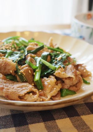 塩麹で柔らか☆豚肉とニラの炒め物-レシピのメイン写真