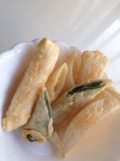 簡単★餃子の皮で大葉チーズ巻き揚げ♥︎-レシピのメイン写真