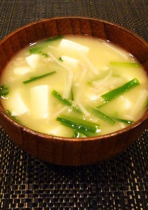 風邪予防◎ニラ納豆・えのき・豆腐の味噌汁-レシピのメイン写真