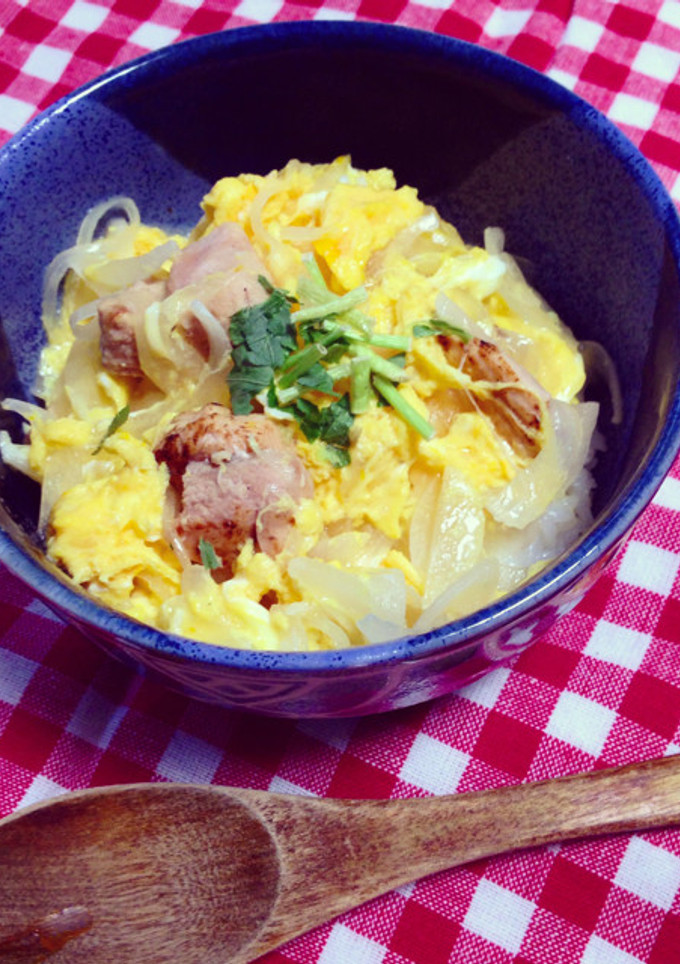 焼きとり缶で簡単 あっさり塩親子丼-レシピのメイン写真
