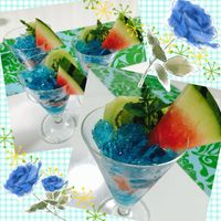 基本からアレンジまで！思わずつくりたくなる「ブルーハワイゼリー」の